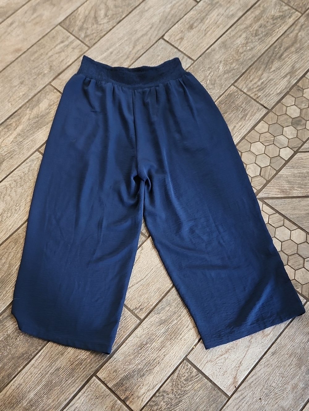 Women’s Navy Wide-Leg Pants - Picture 2 of 3